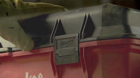 Milwaukee - 26 in. Jobsite Work Tool Box
