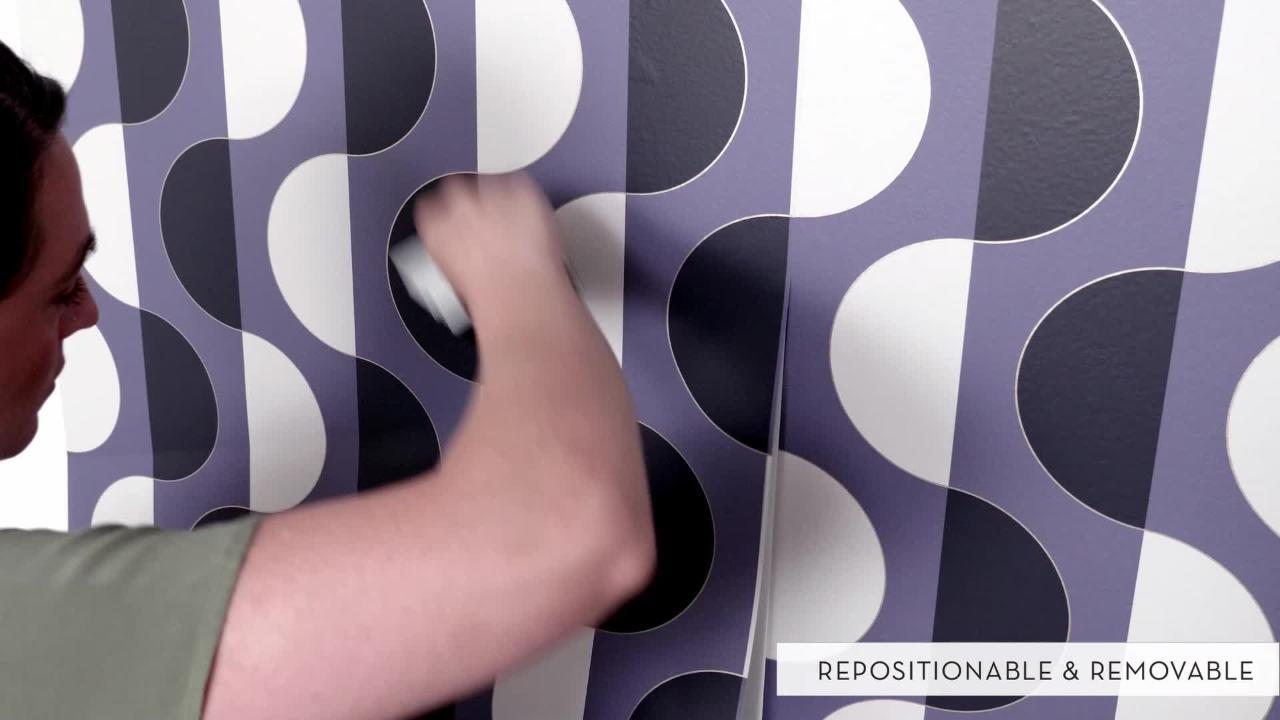 RoomMates Dry Erase Paper Peel & Stick Wallpaper Remove/Reposition