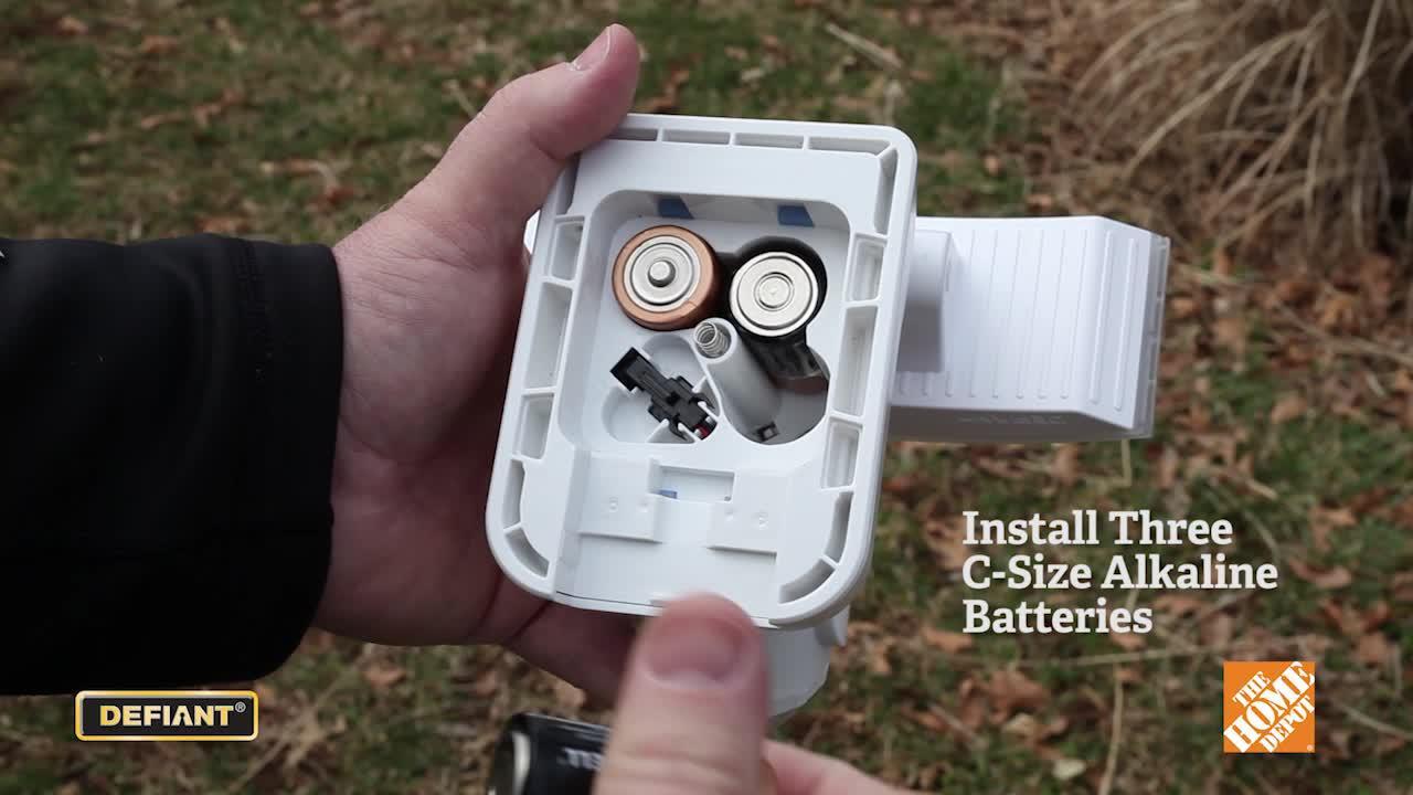 defiant solar light battery