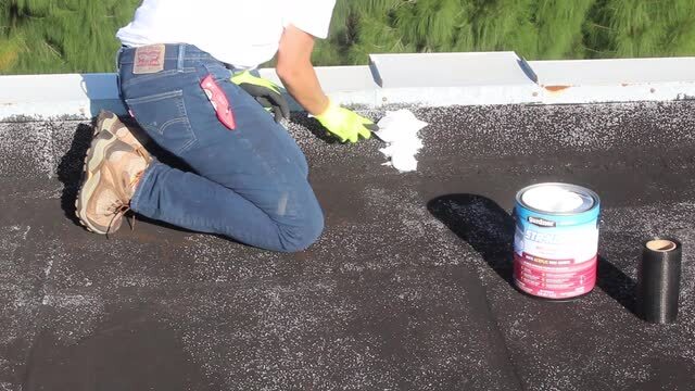 LEAK STOPPER 3.6-quart Fibered Waterproof Cement Roof Sealant in the Roof  Sealants department at