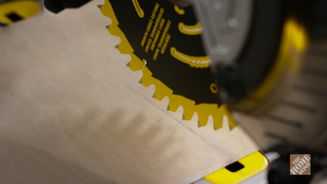 Dewalt 20v cordless online miter saw