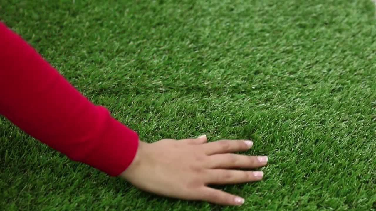Artificial turf with Rubber Background-Ideal for Kids 8 Sq.. 