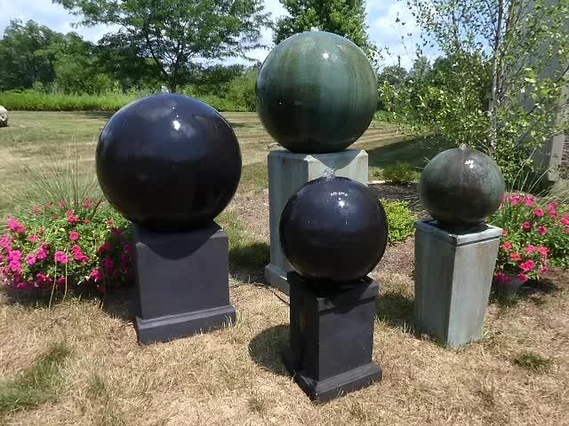 CHG CLASSIC HOME & GARDEN Surrey Cement Sphere Fountain 11031-BU