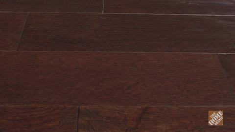 Bruce American Vintage Fall Classic Oak 3/8 in. T x 5 in. W T+G Hand Scraped Engineered Hardwood Flooring (25 sq.ft./ctn)
