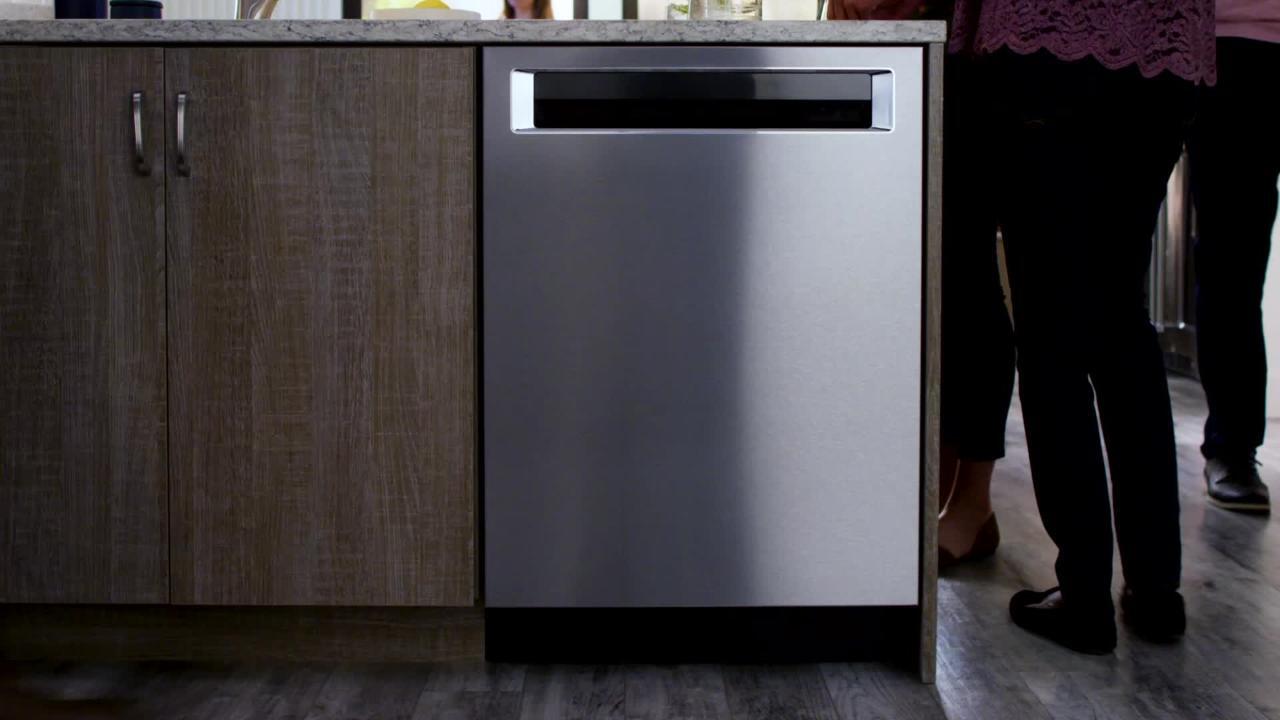 KitchenAid 24-inch Built-in Dishwasher with FreeFlex™ Third Rack KDTM404KPS
