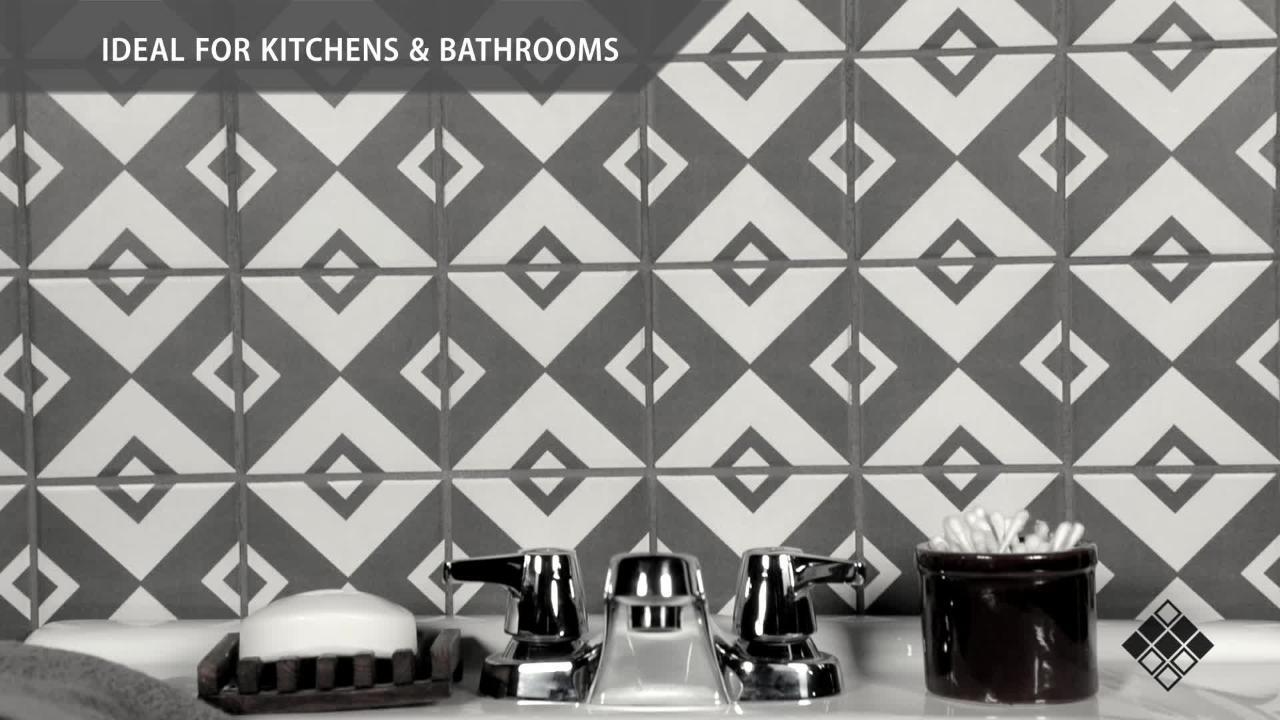 maria7✴︎ Embroidered T-shirt White For Women | Maje