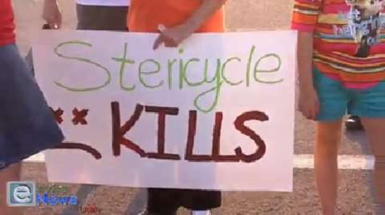 Stericycle Protestors Persist as Erin Brockovich Signs on to the Cause
