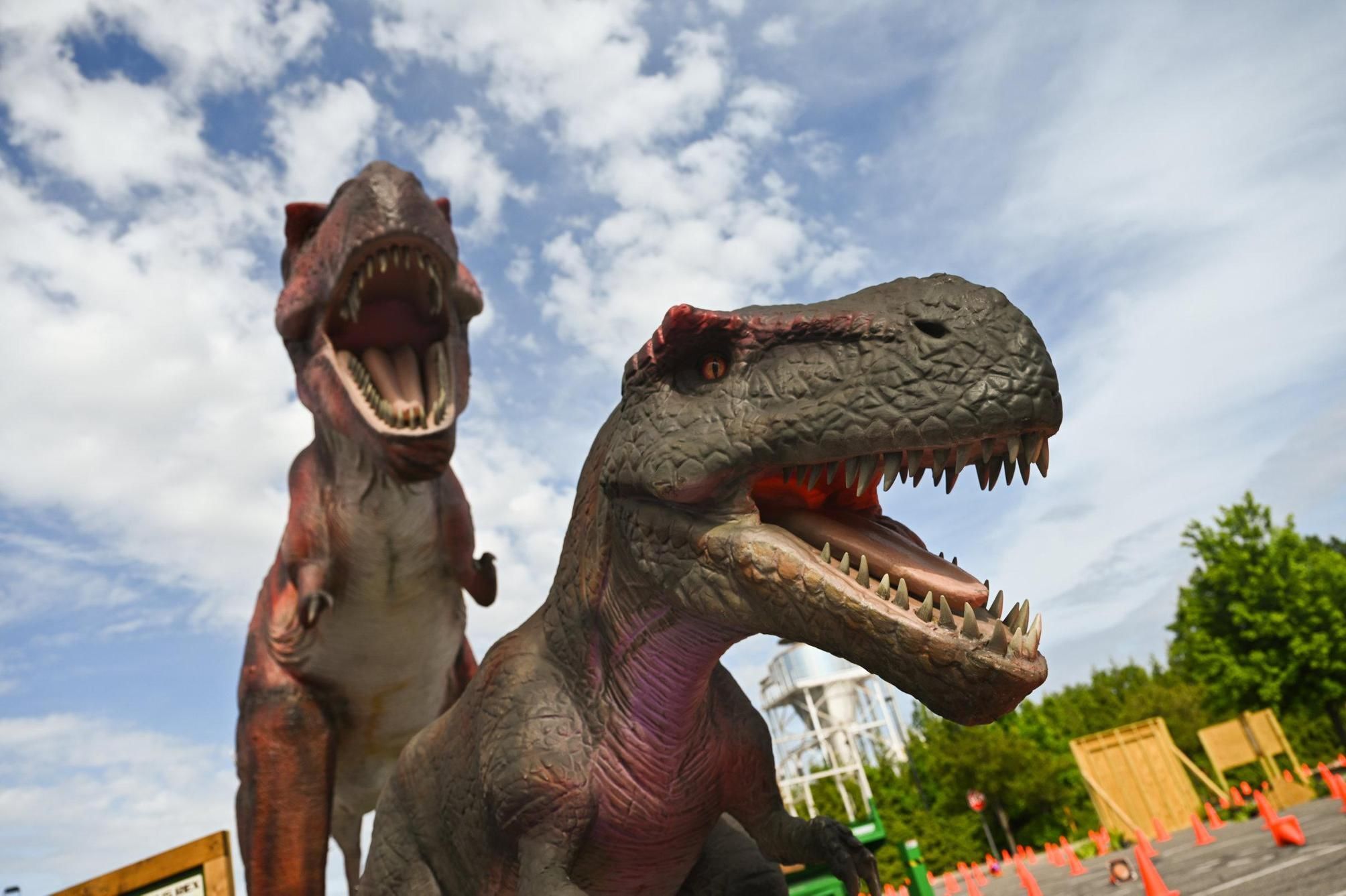 40 Dinosaurs Invade Tanger Outlets Deer Park Through July 11 Newsday