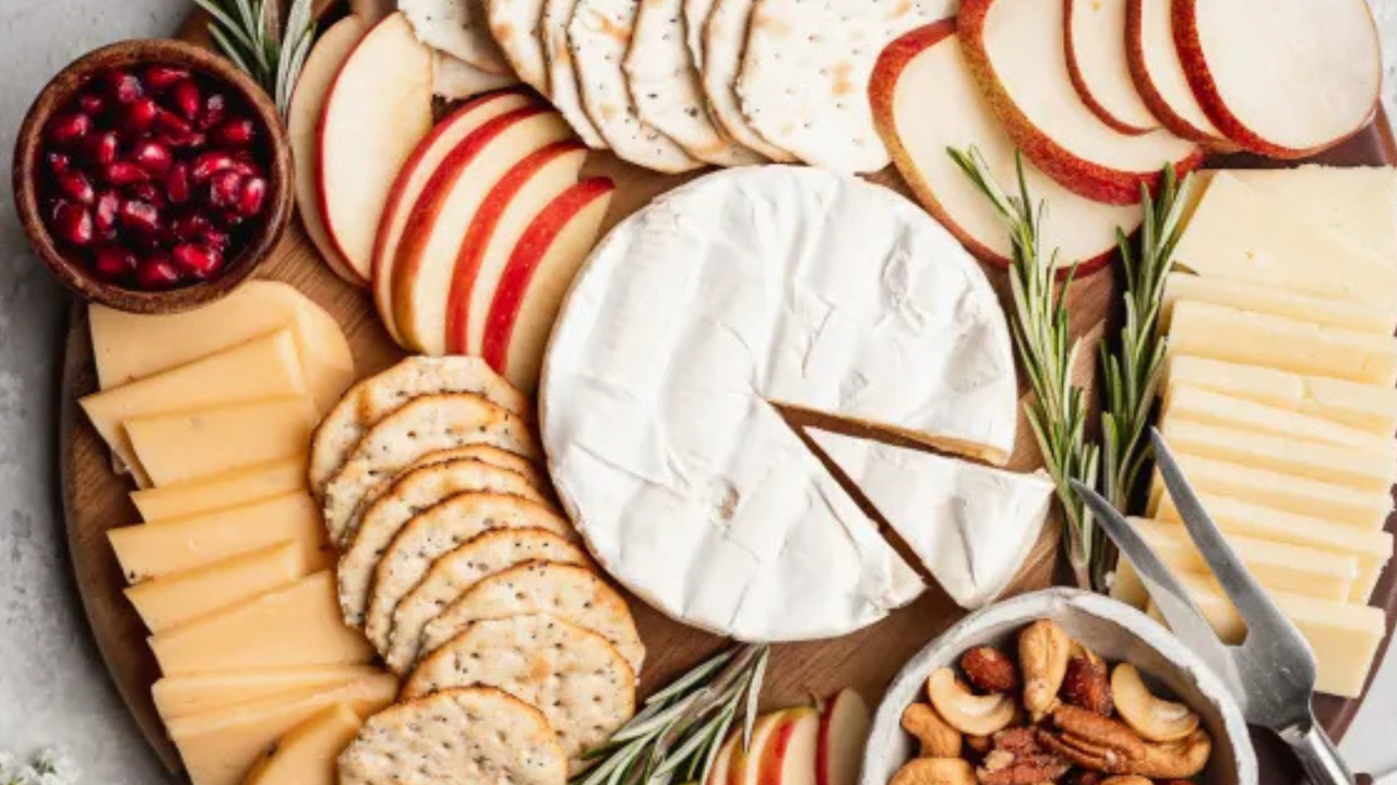 Delicious holiday focused cheeses from Canada