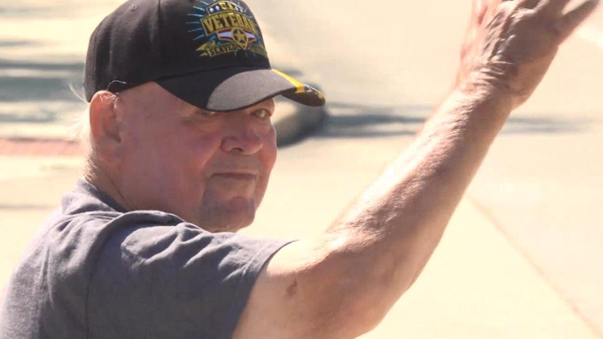 A Texas man’s friendly gesture turned into a heartwarming community event