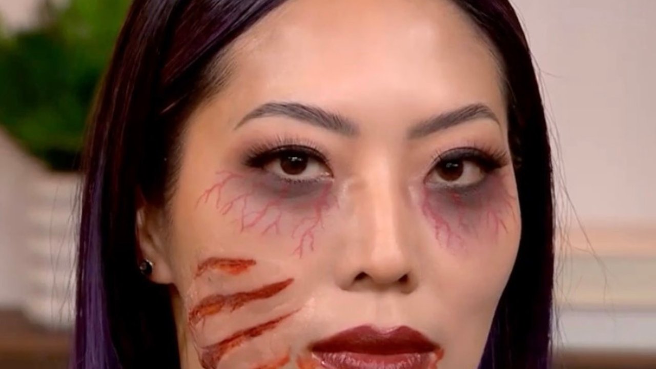 Easy Halloween makeup tips from a pro