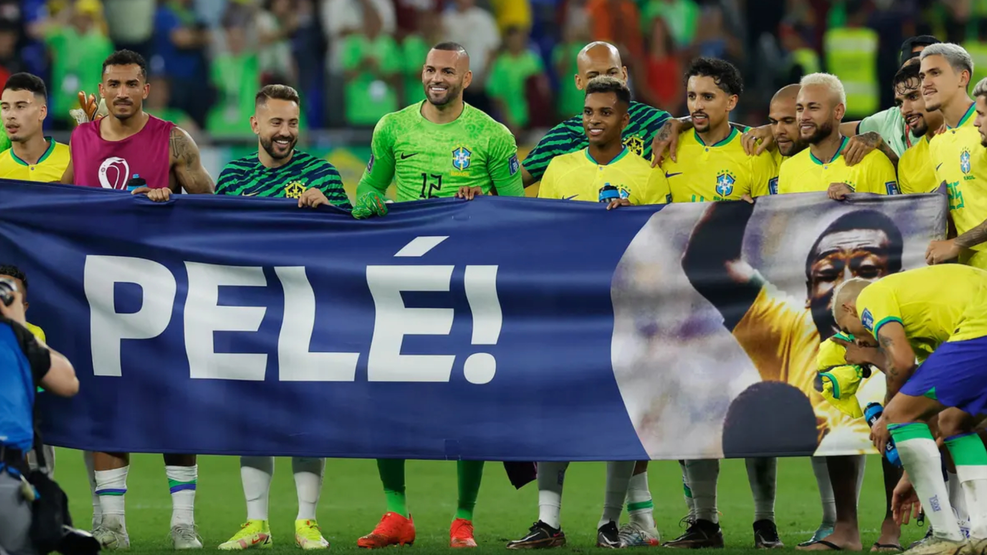 Brazil salutes Pelé after 4-1 win against Korea in FIFA World Cup