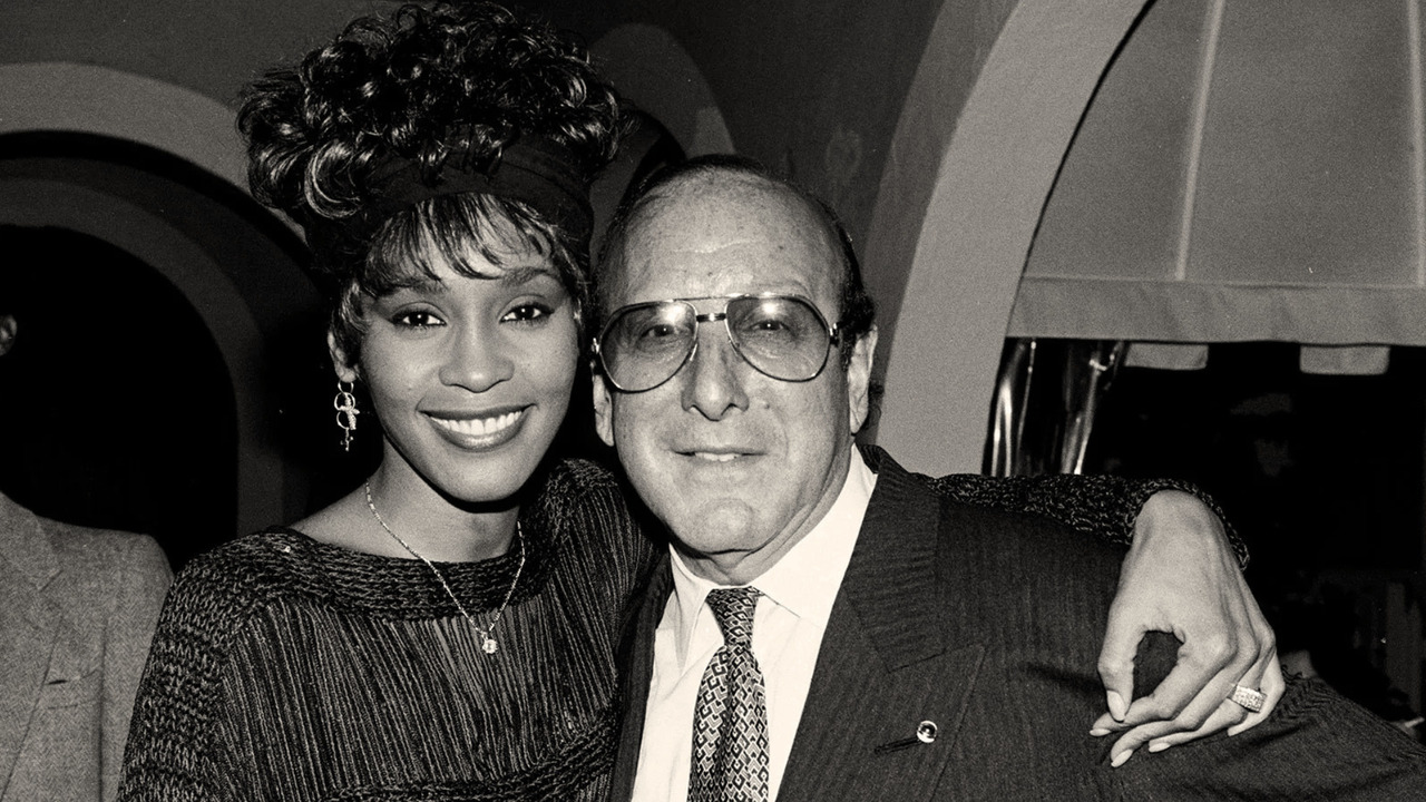Music legend Clive Davis dead at age 94