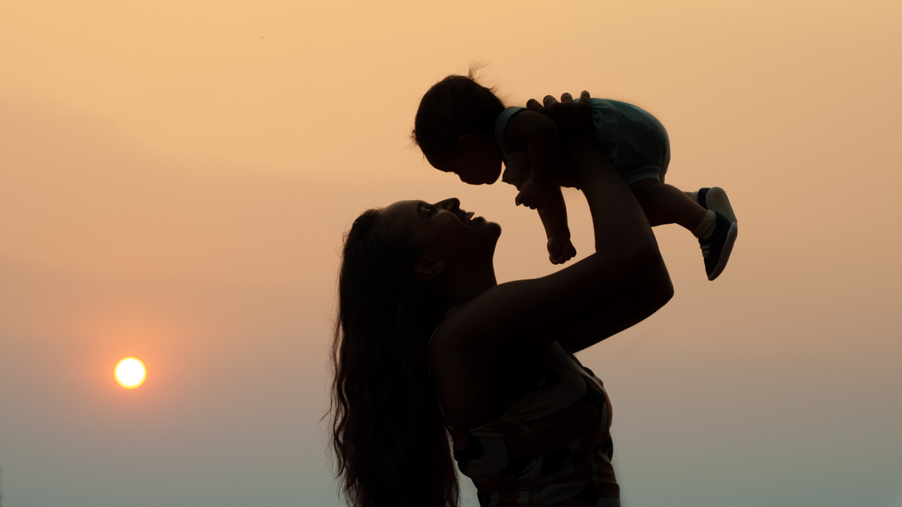 Feeling overwhelmed as a mother? Tools to stay mentally supported through motherhood
