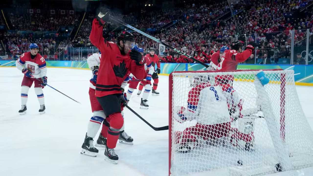 Canada off to men's hockey semifinals after nail-biting overtime victory