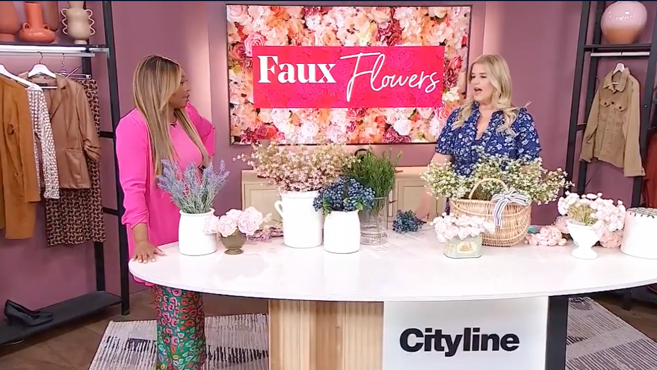 Why we’re obsessing over faux floral arrangements in 2023
