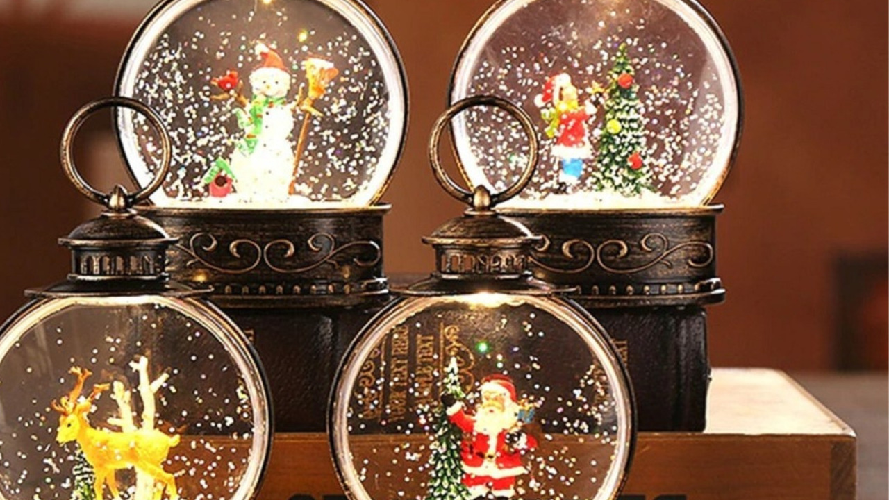 The 'Christmas Lady' is spreading holiday cheer at her local Burnaby rink