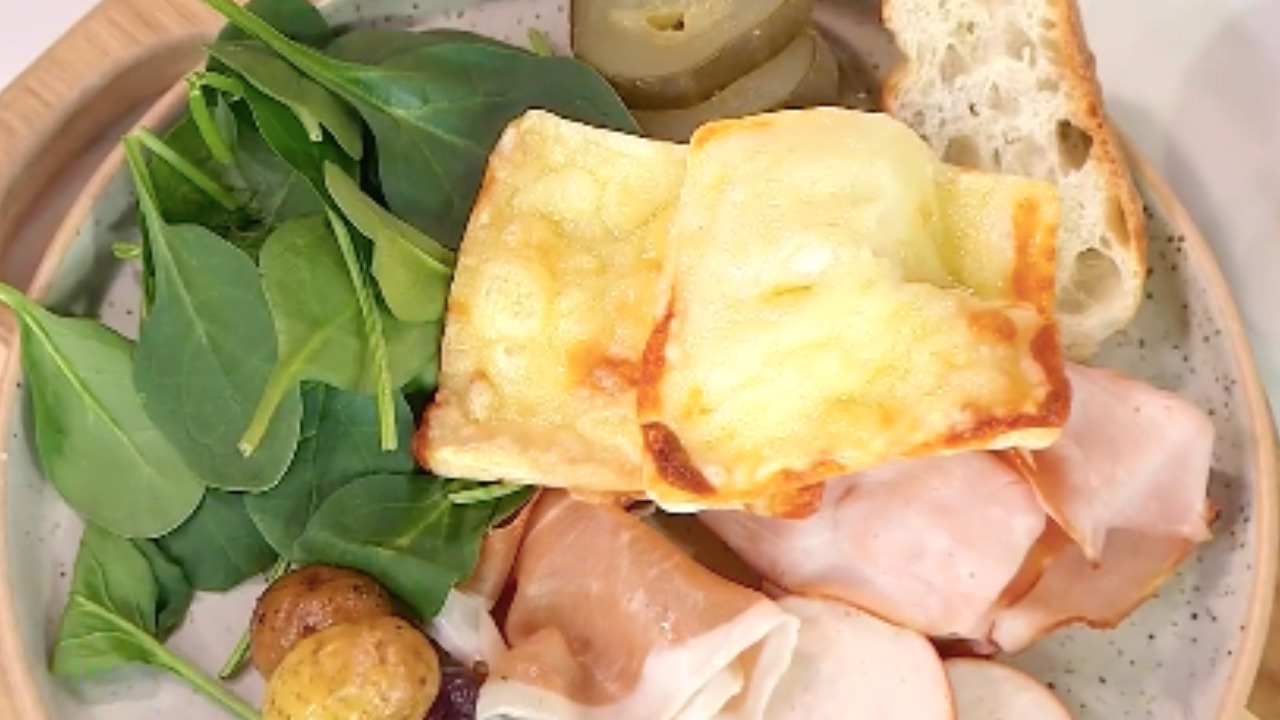 french-cheese-raclette-with-kir-video-cityline