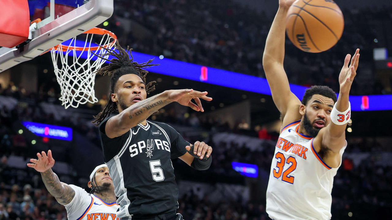 Spurs fans upset after Knicks win game 1 of NBA Finals