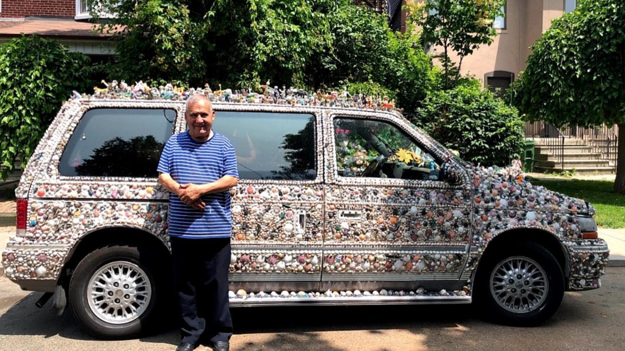 Rick visits the infamous Toronto Shell Van