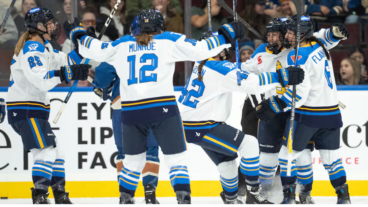 The struggling Maple Leafs host the Flyers tonight