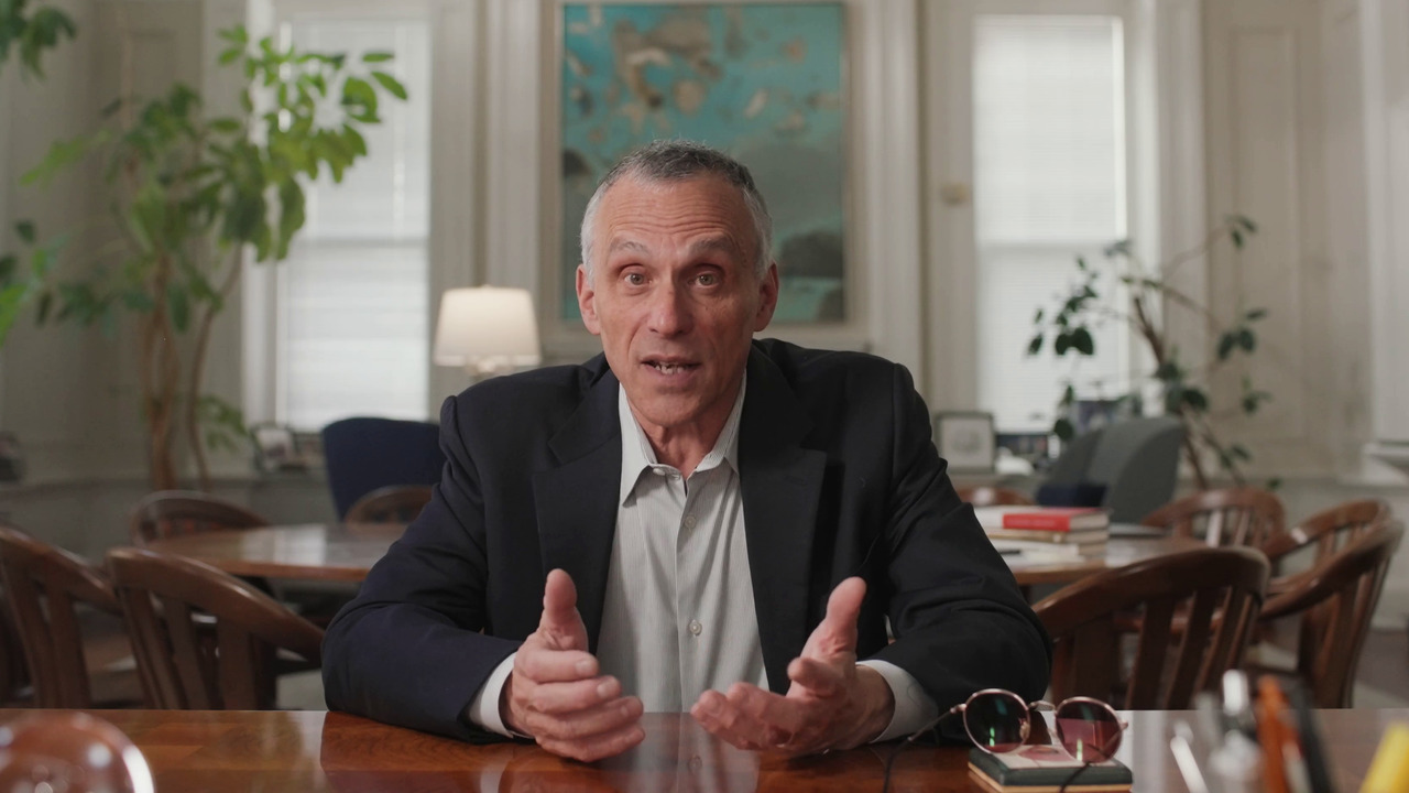 Board of Trustees Extends President Roth's Contract through 2029