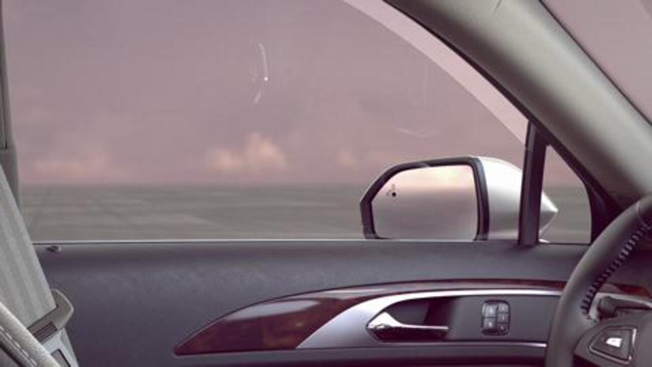 One-touch power windows | Lincoln How-to Video