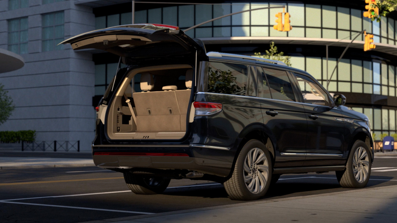 Lincoln Hands Free Liftgate