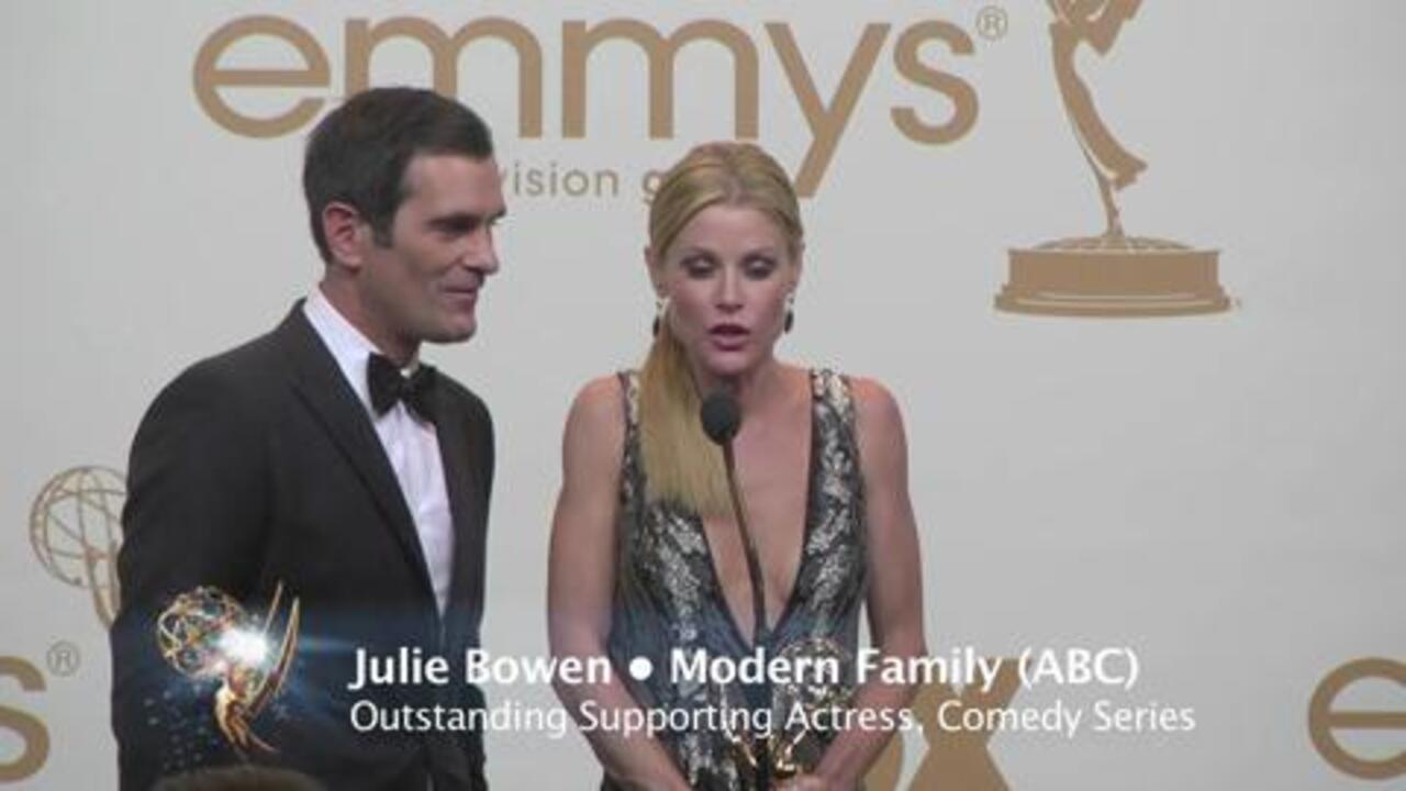 Julie Bowen, Ty Burrell (1) of Modern Family : Press Stage : 63rd Primetime  Emmys | Television Academy