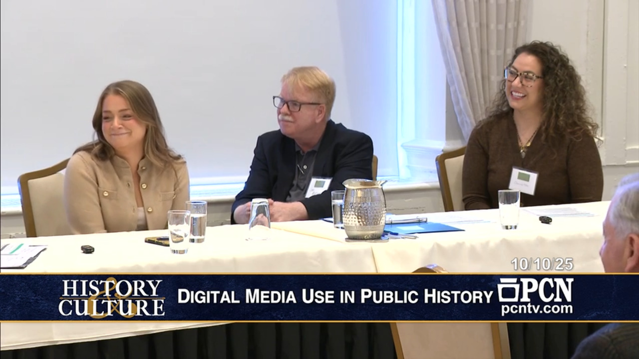 Digital Media Use in Public History 101025