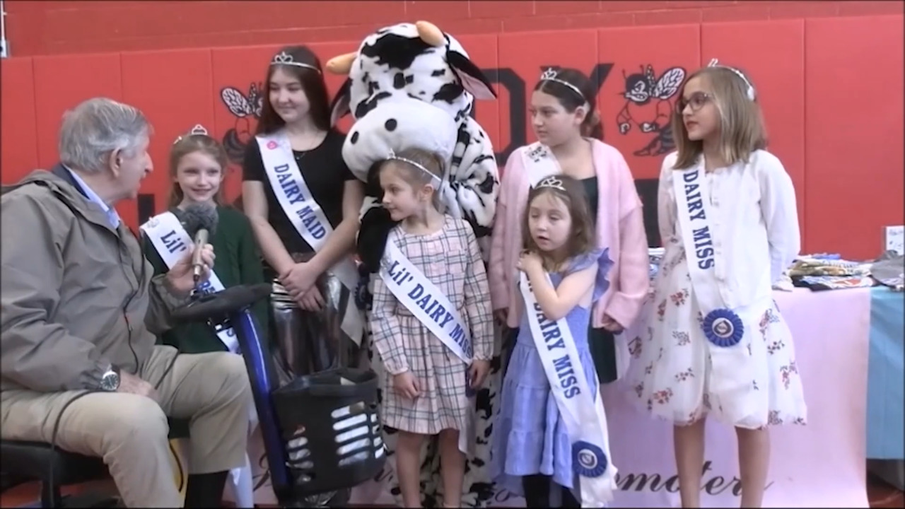 img1655526841090202784