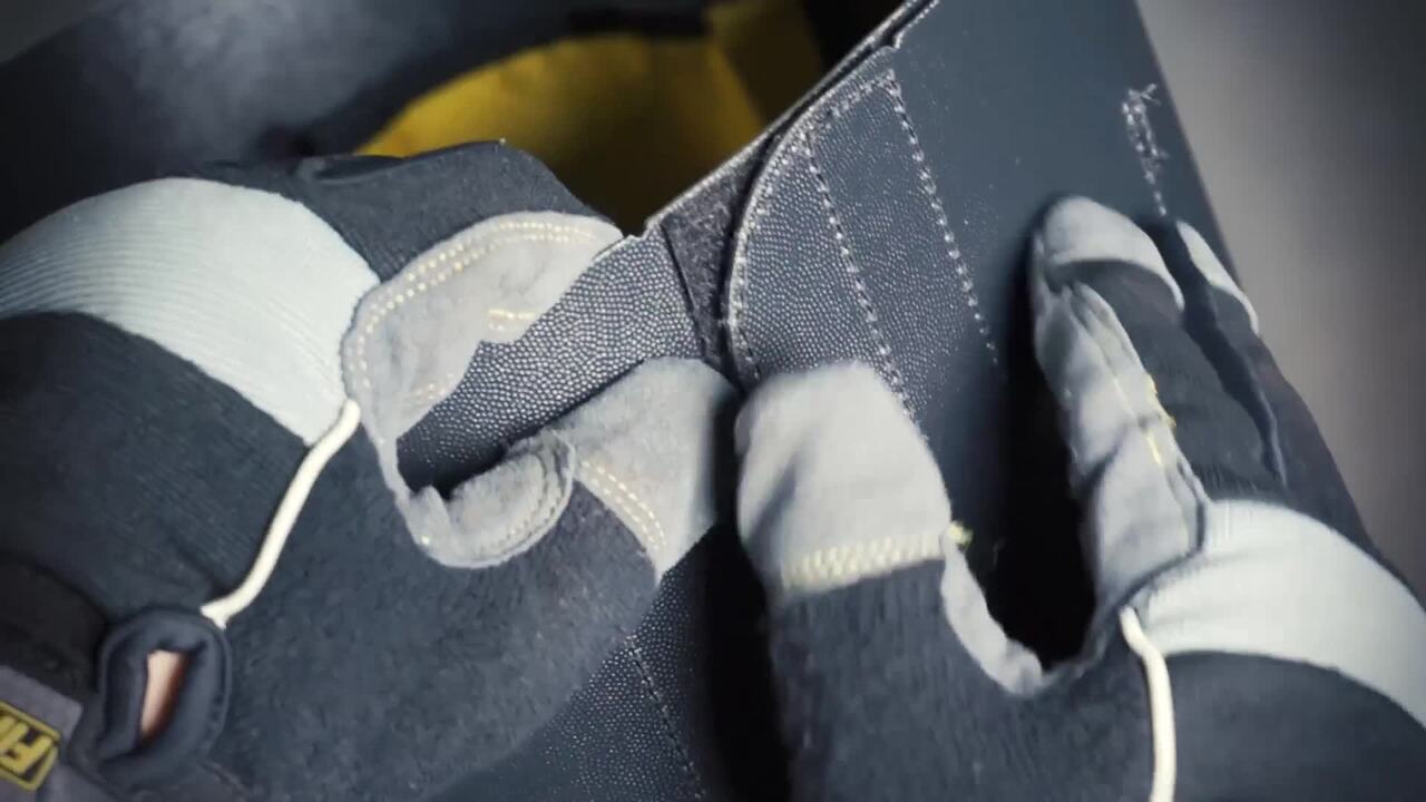 3M™ Spill Control Long Safe Bucket with Hook and Loop Closure