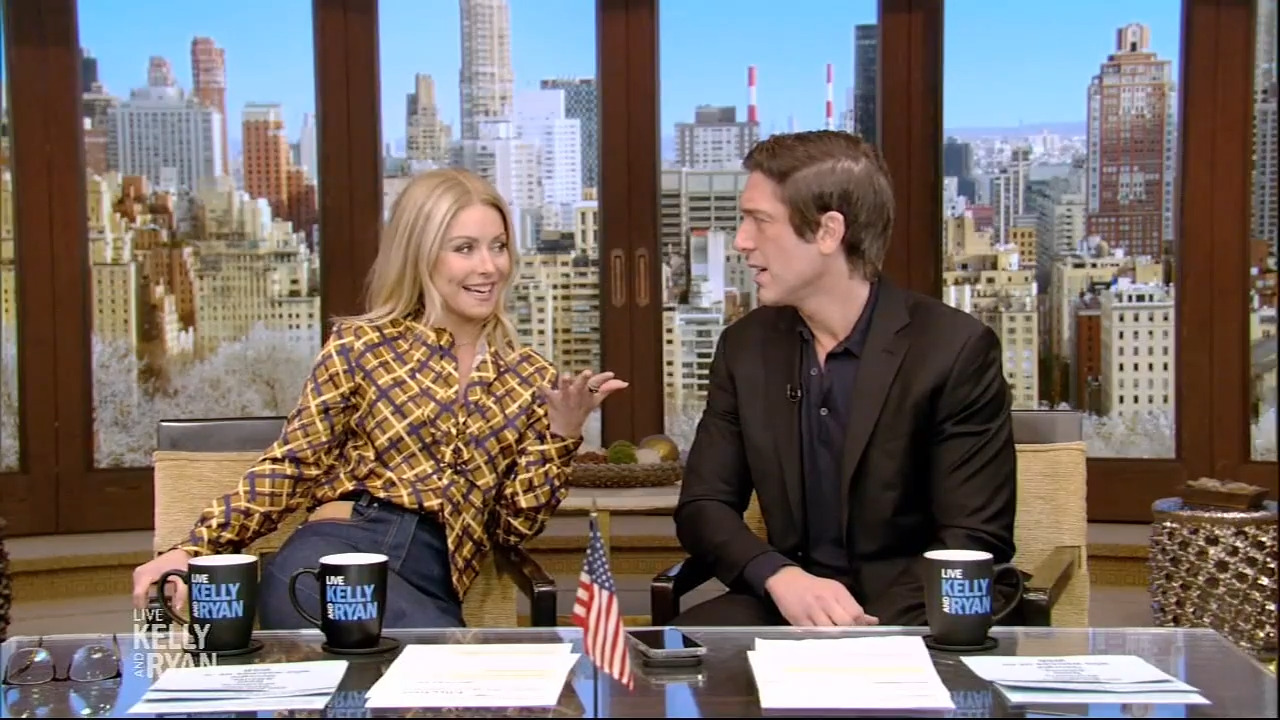 February 21, 2022 | LIVE with Kelly and Mark