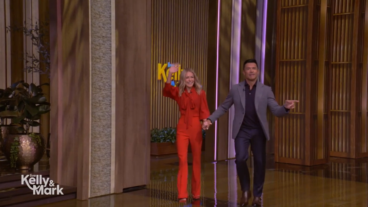 videos | LIVE with Kelly and Mark
