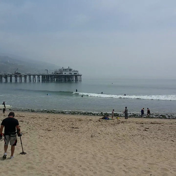 Went out metal detecting with my mate, talked to some super hot cool girls here , I shall be back soon to Worlds Famous Malibu Beach.