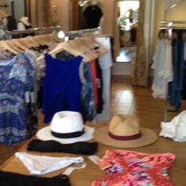 PAULINA S BOUTIQUE CLOSED 207 F St Davis California