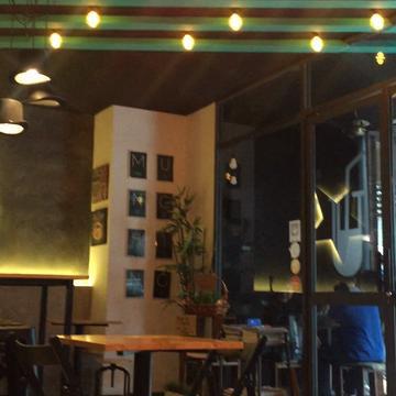 Bukit Jalil  Munching Mob Cafe