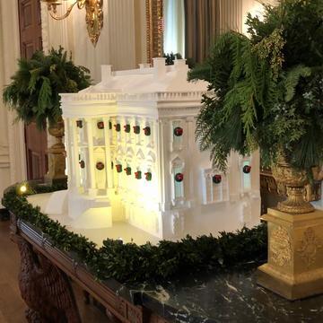 Photo of The White House - Washington, DC, DC, US. A 350lbs chocolate & gingerbread icing