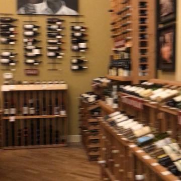 RED DOOR WINE STORE - Updated April 2024 - 20 Photos & 41 Reviews ...