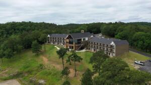 Beavers Bend Round-up, newly renovated lodge, golf and shopping