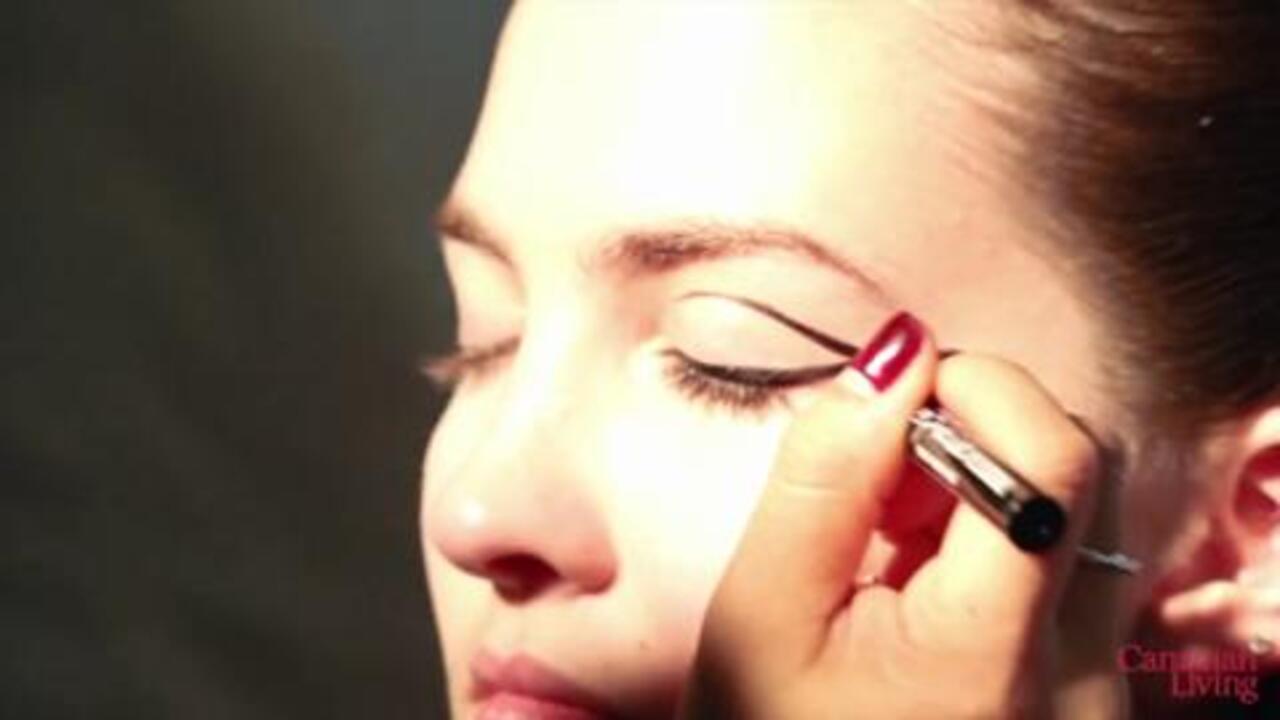 Mad Men-inspired eyeliner tutorial