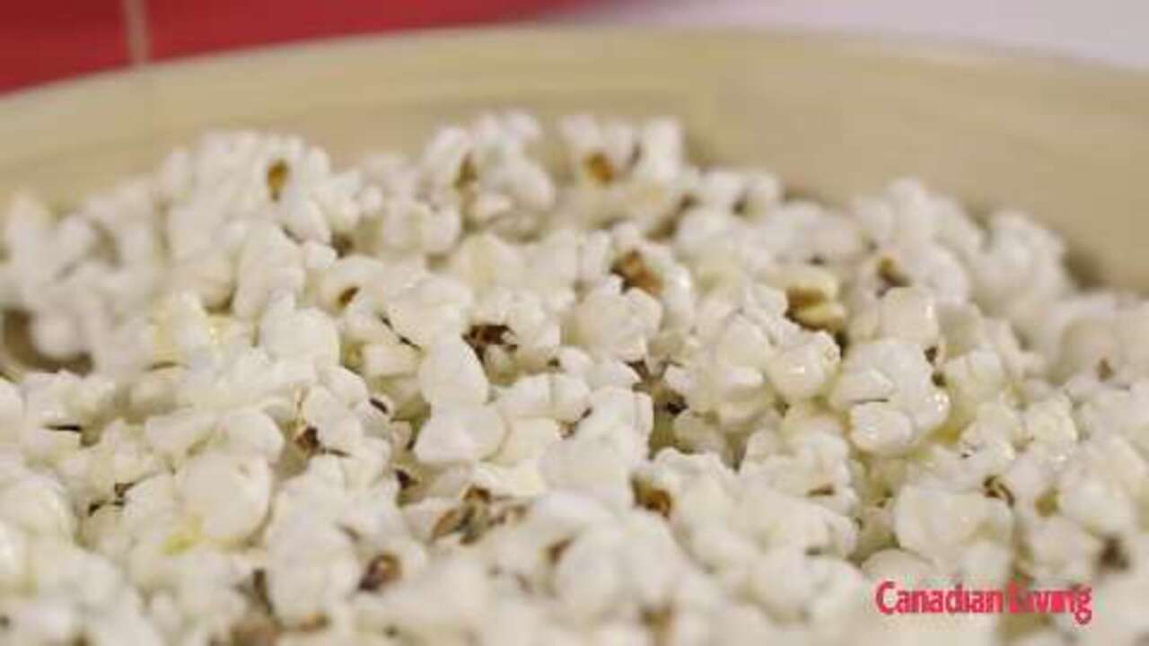 How to make popcorn on the stove