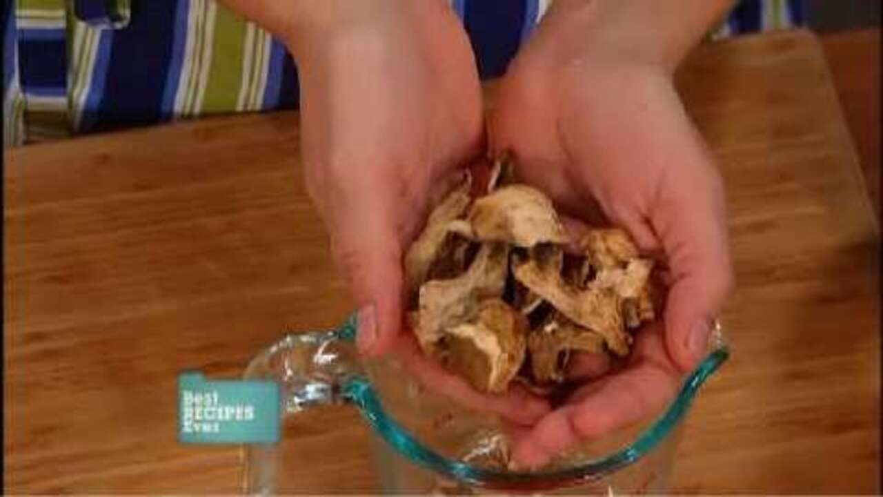 Using dried mushrooms