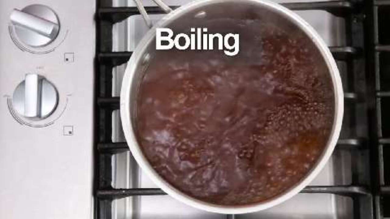 How to tell if a liquid is simmering or boiling