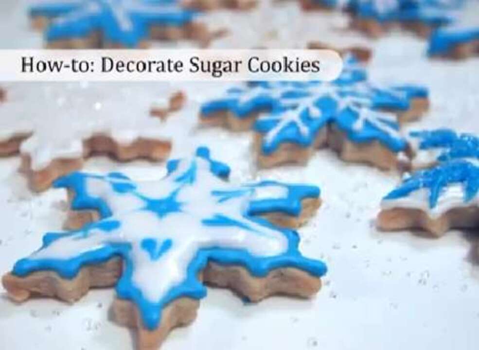 How to decorate cookies with beautiful designs