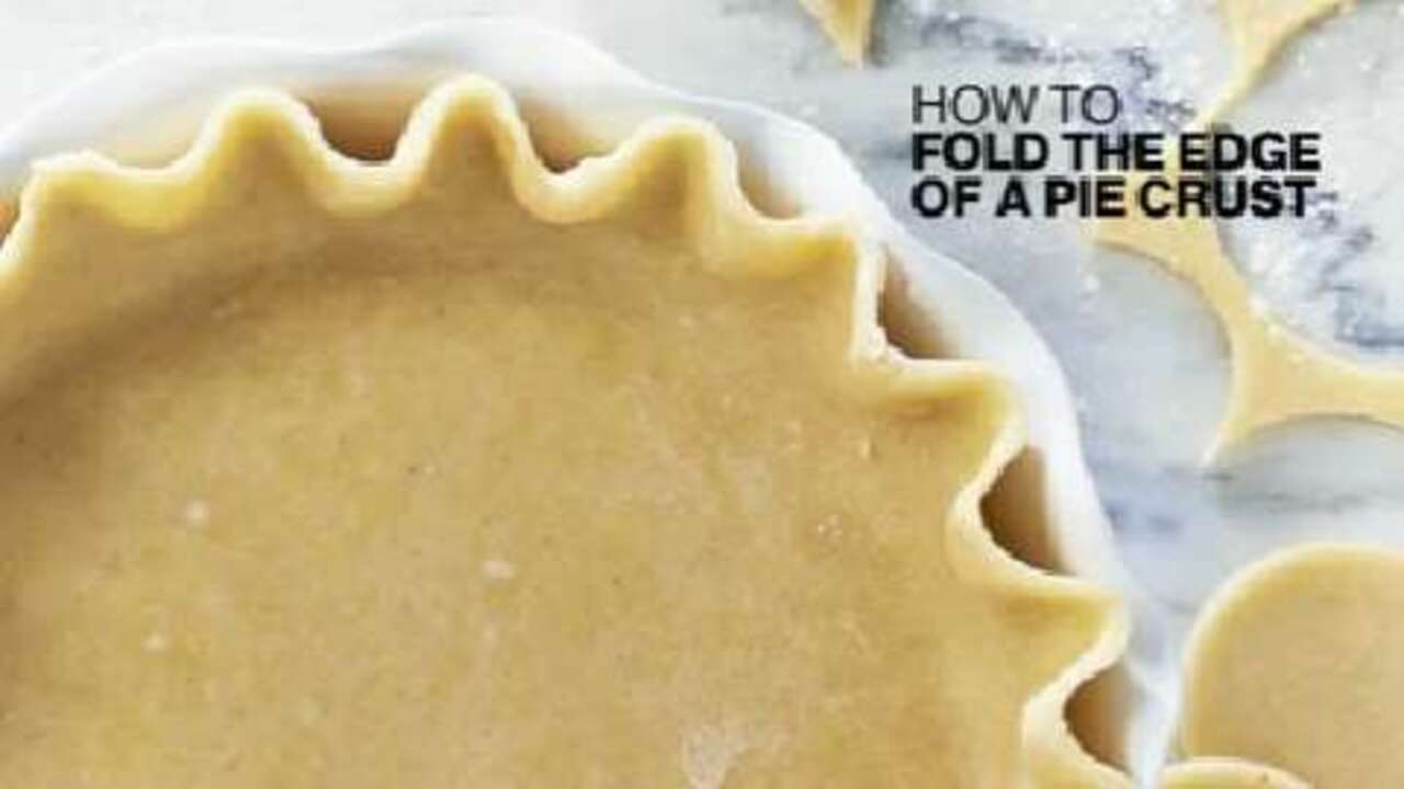 How to fold the edge of pie crust
