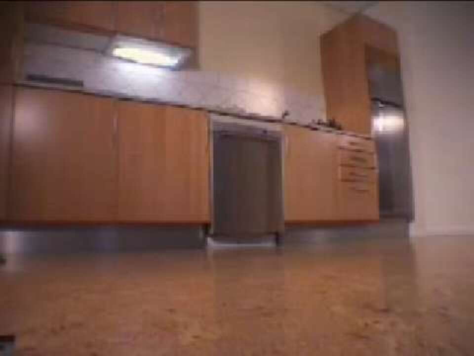 How to install cork flooring