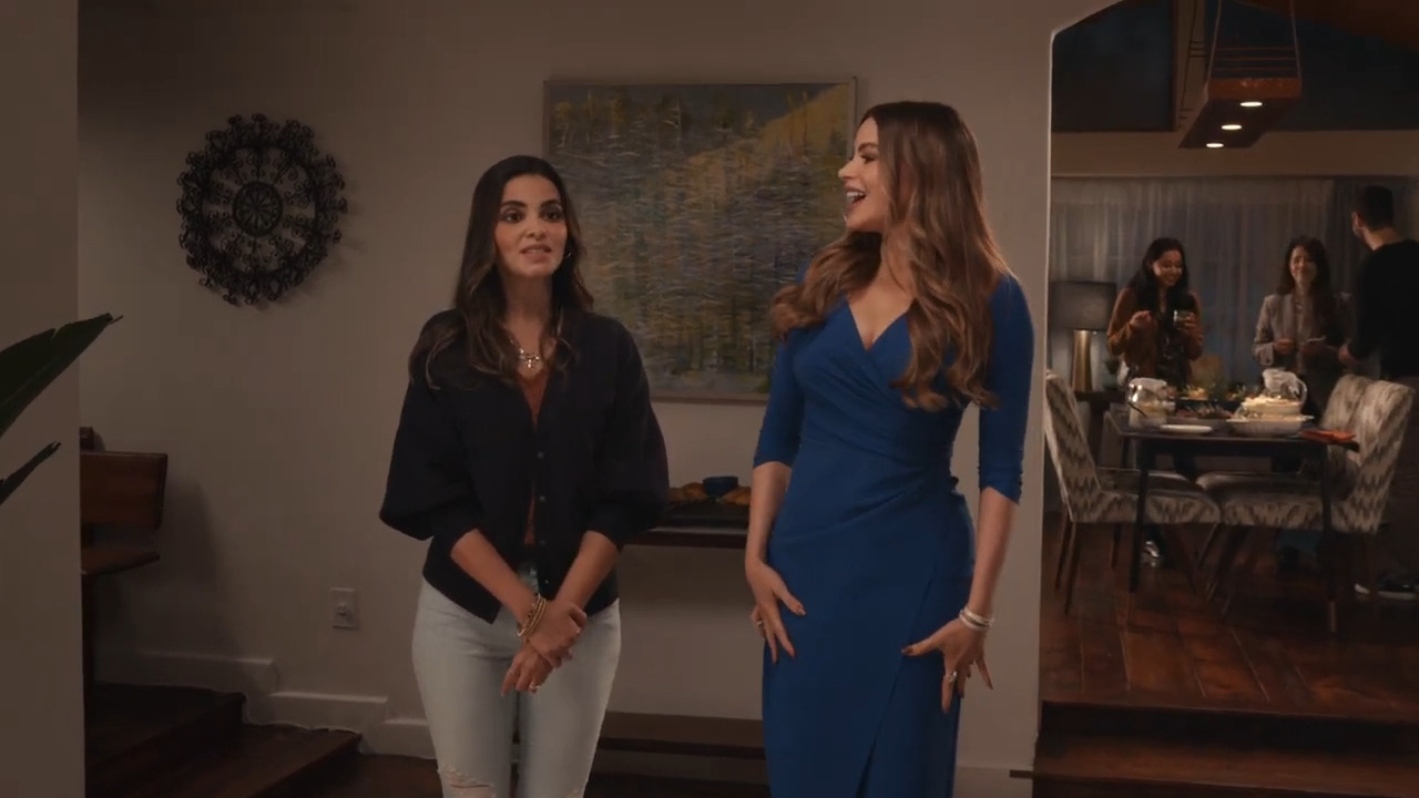 AT&T Super Bowl Commercial 2022 Mila Kunis, Demi Moore 