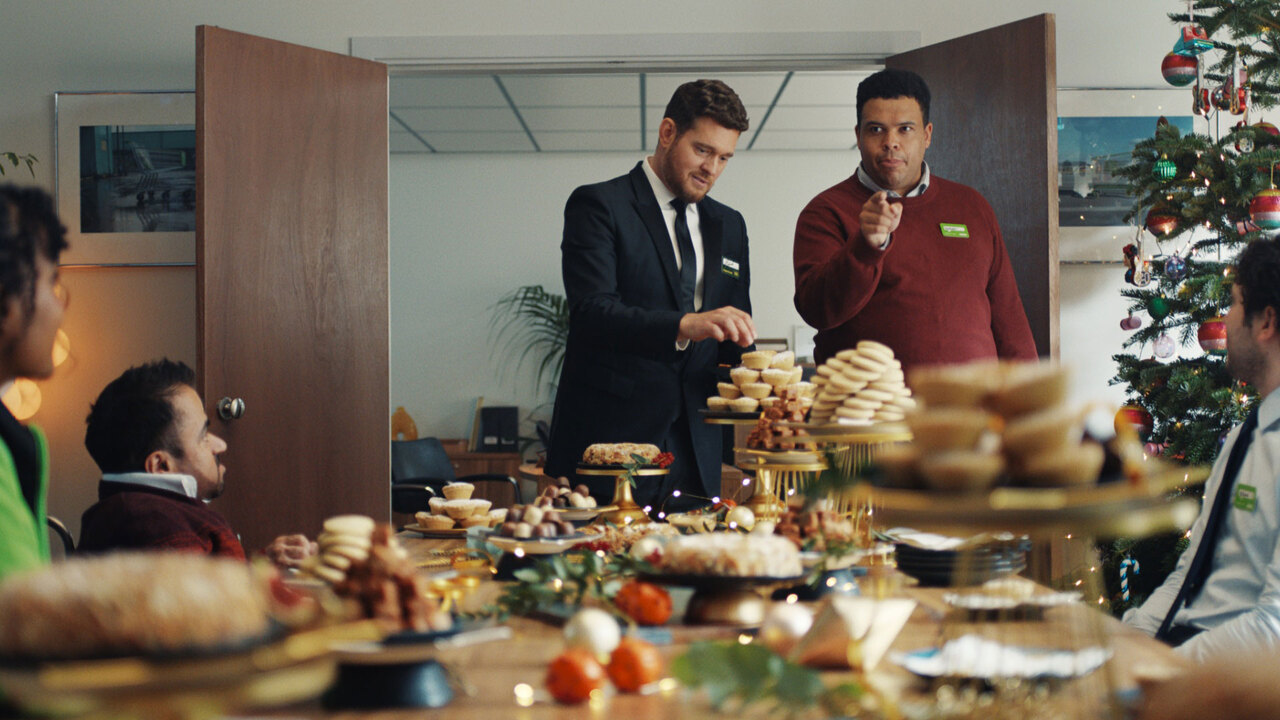 From stage to supermarket aisle, Asda's Christmas AD sees superstar Michael  Bublé in a new role