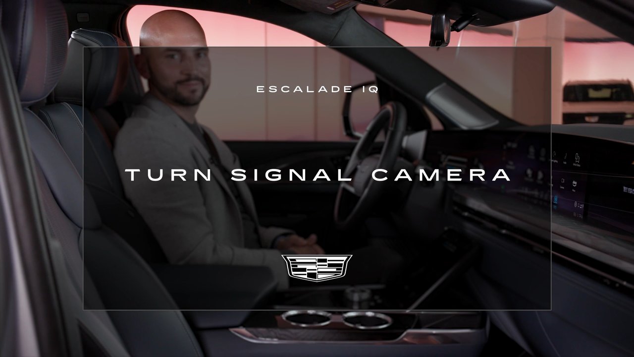 Turn Signal Activated View | Quick Start Guide | Cadillac